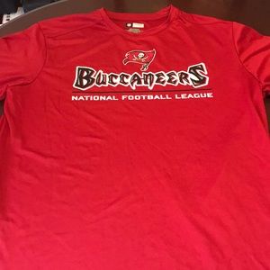 Tampa Bay Buccaneers Shirt Size XL
